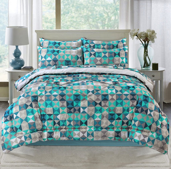 Arrio Duvet Cover set made with luxury cotton, available in king and single sizes. Perfect for soft cotton comfort and luxury bedding, available in Pakistan.